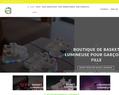 261173 : Boutique de basket lumineuse